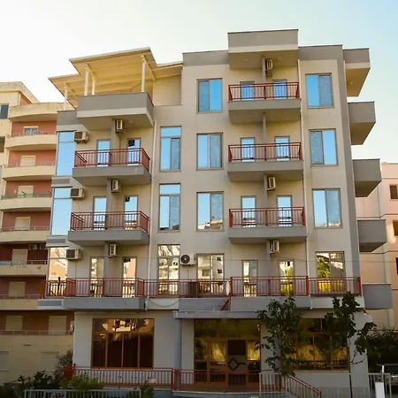 Hotel Namiku 3*